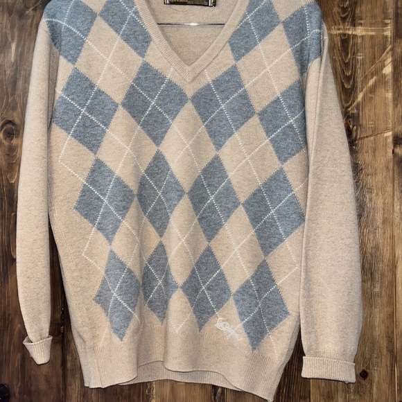 Lyle & Scott Cashmere Sweater - Picture 2 of 6